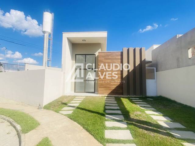 #6495 - CASA EM CONDOMÍNIO para Compra em Feira de Santana - BA