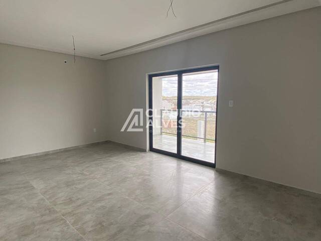 #6528 - CASA EM CONDOMÍNIO para Compra em Feira de Santana - BA