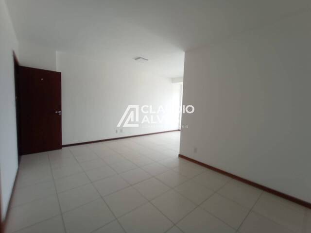 APARTAMENTO para Aluguel em Feira de Santana - 2
