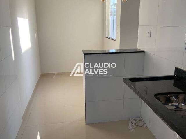 CASA para Compra em Feira de Santana - 3