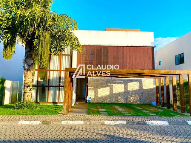 CASA EM CONDOMÍNIO para Compra em Feira de Santana - 2