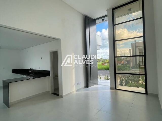CASA EM CONDOMÍNIO para Compra em Feira de Santana - 4