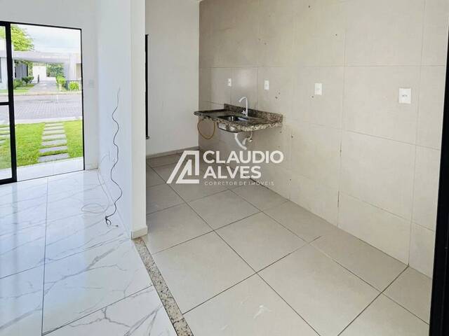 CASA EM CONDOMÍNIO para Compra em Feira de Santana - 4
