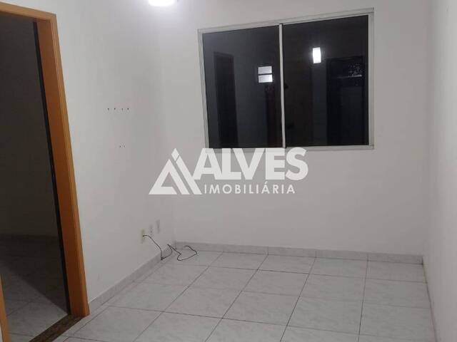 APARTAMENTO para Compra em Feira de Santana - 4