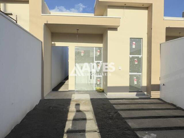 #6646 - CASA para Compra em Feira de Santana - BA