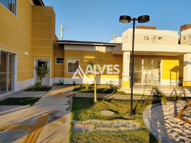 APARTAMENTO para Compra em Feira de Santana - 2