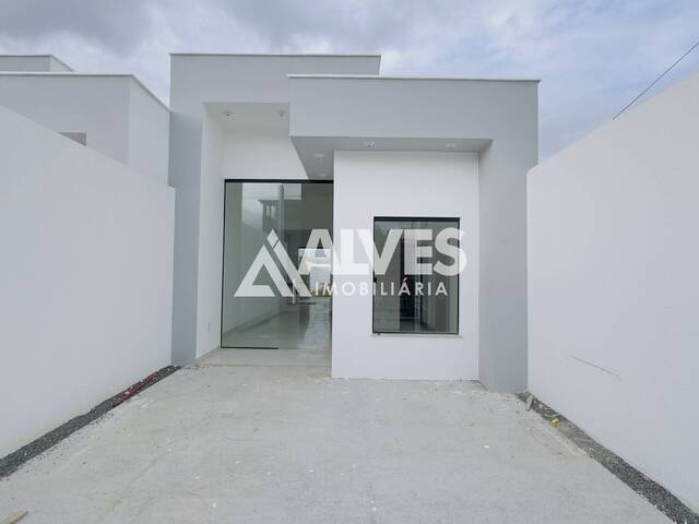 #6667 - CASA para Compra em Feira de Santana - BA - 2