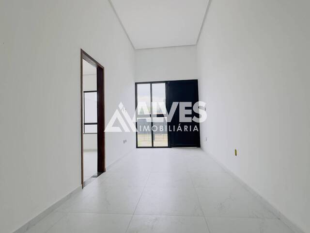 #6668 - CASA para Compra em Feira de Santana - BA