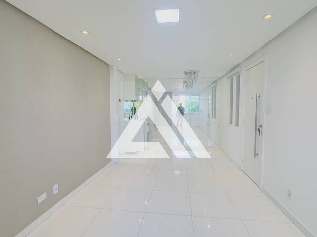 APARTAMENTO para Compra em Feira de Santana - 2