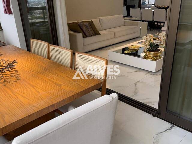 APARTAMENTO para Compra em Feira de Santana - 4