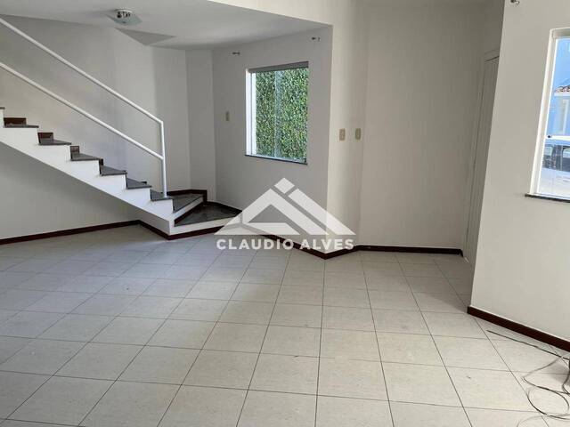 CASA EM CONDOMÍNIO para Compra em Feira de Santana - 3