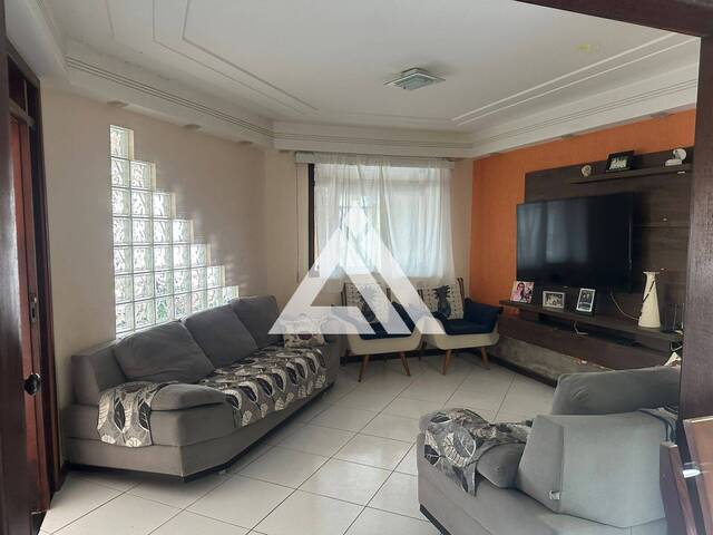 CASA para Compra em Feira de Santana - 2