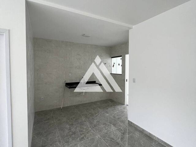 CASA para Compra em Feira de Santana - 4