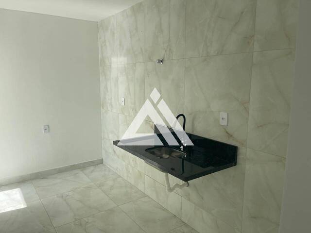 CASA para Compra em Feira de Santana - 3