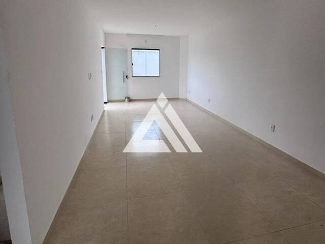 CASA para Compra em Feira de Santana - 3