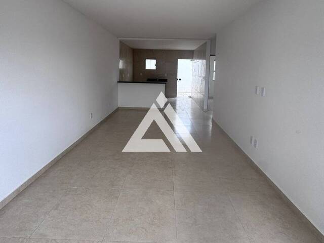 CASA para Compra em Feira de Santana - 2