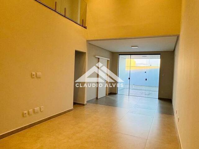 CASA EM CONDOMÍNIO para Compra em Feira de Santana - 4