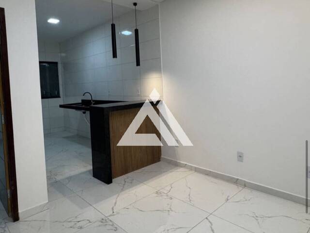 CASA para Compra em Feira de Santana - 3