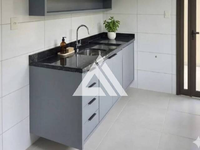 CASA EM CONDOMÍNIO para Compra em Feira de Santana - 5