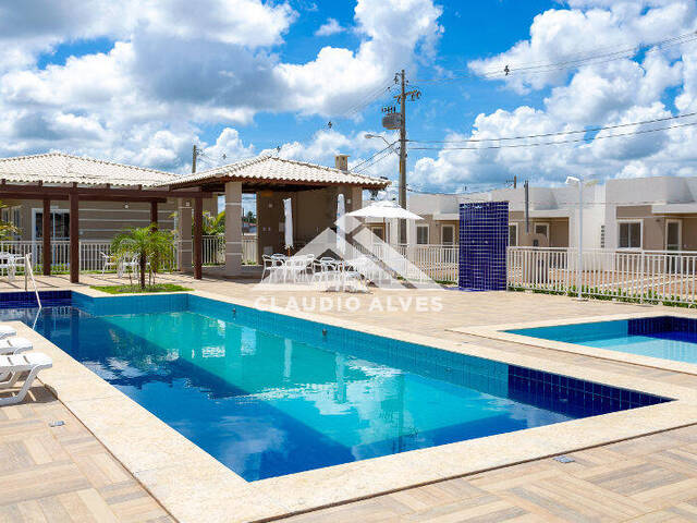 #7319 - CASA EM CONDOMÍNIO para Compra em Feira de Santana - BA