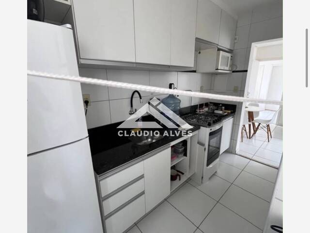 APARTAMENTO para Compra em Feira de Santana - 4