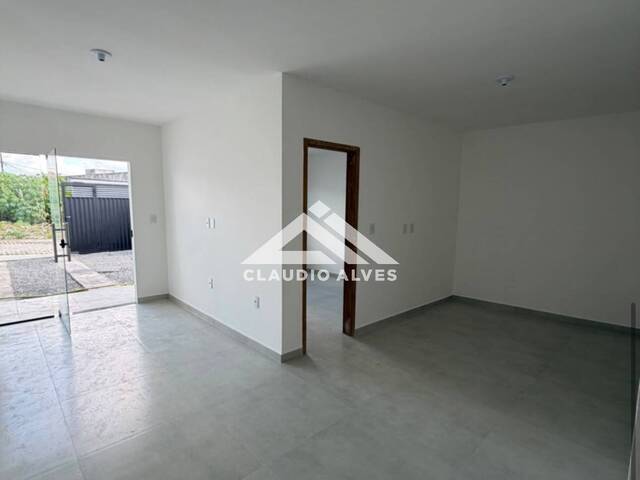 CASA para Compra em Feira de Santana - 3