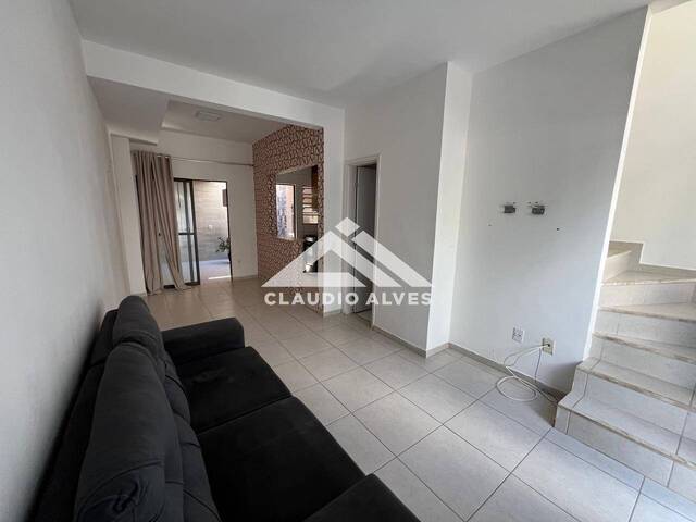 CASA EM CONDOMÍNIO para Compra em Feira de Santana - 3