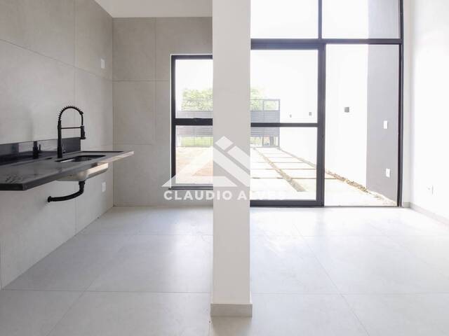 CASA para Compra em Feira de Santana - 3