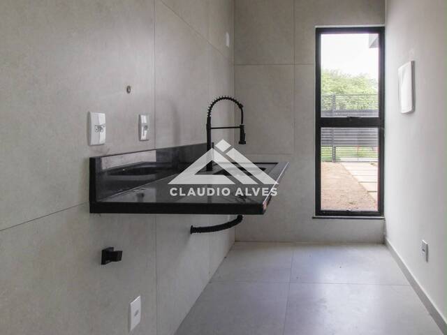 CASA para Compra em Feira de Santana - 4