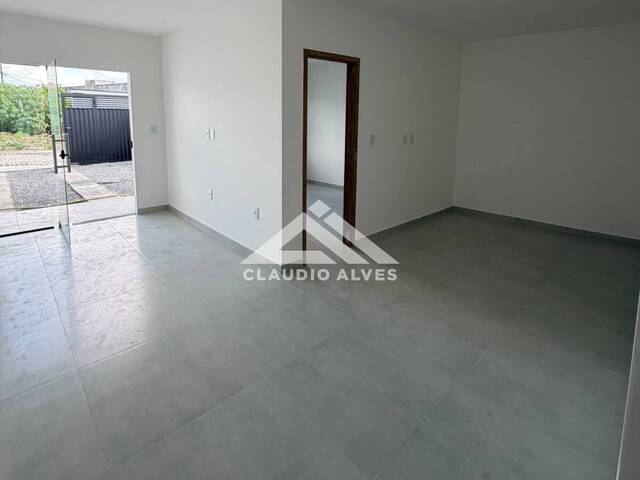 CASA para Compra em Feira de Santana - 4