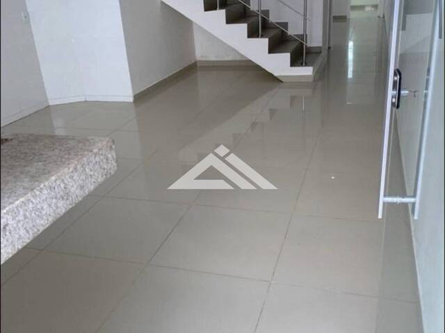 CASA para Compra em Feira de Santana - 4