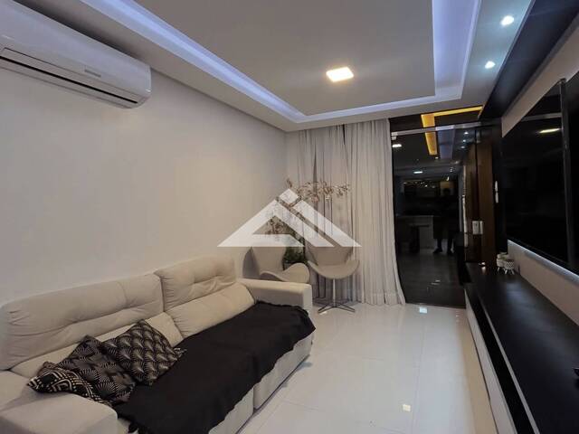 #7434 - CASA EM CONDOMÍNIO para Compra em Feira de Santana - BA