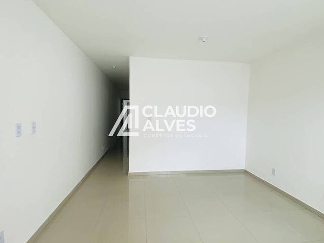 CASA para Compra em Feira de Santana - 4