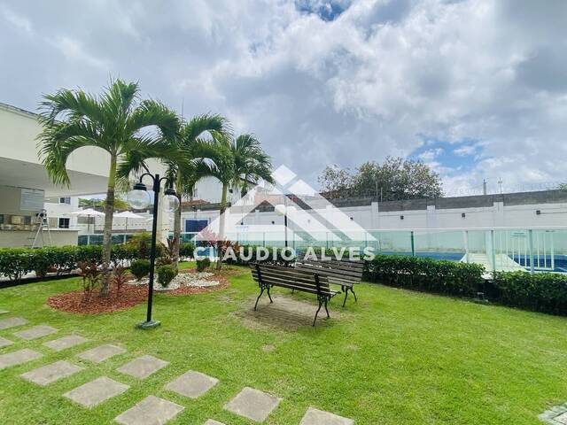 APARTAMENTO para Compra em Feira de Santana - 4