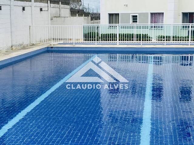 APARTAMENTO para Compra em Feira de Santana - 3