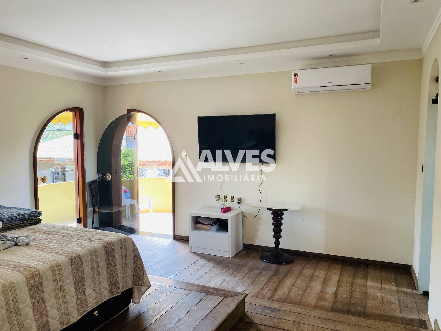Casa à venda com 4 quartos, 200m² - Foto 20