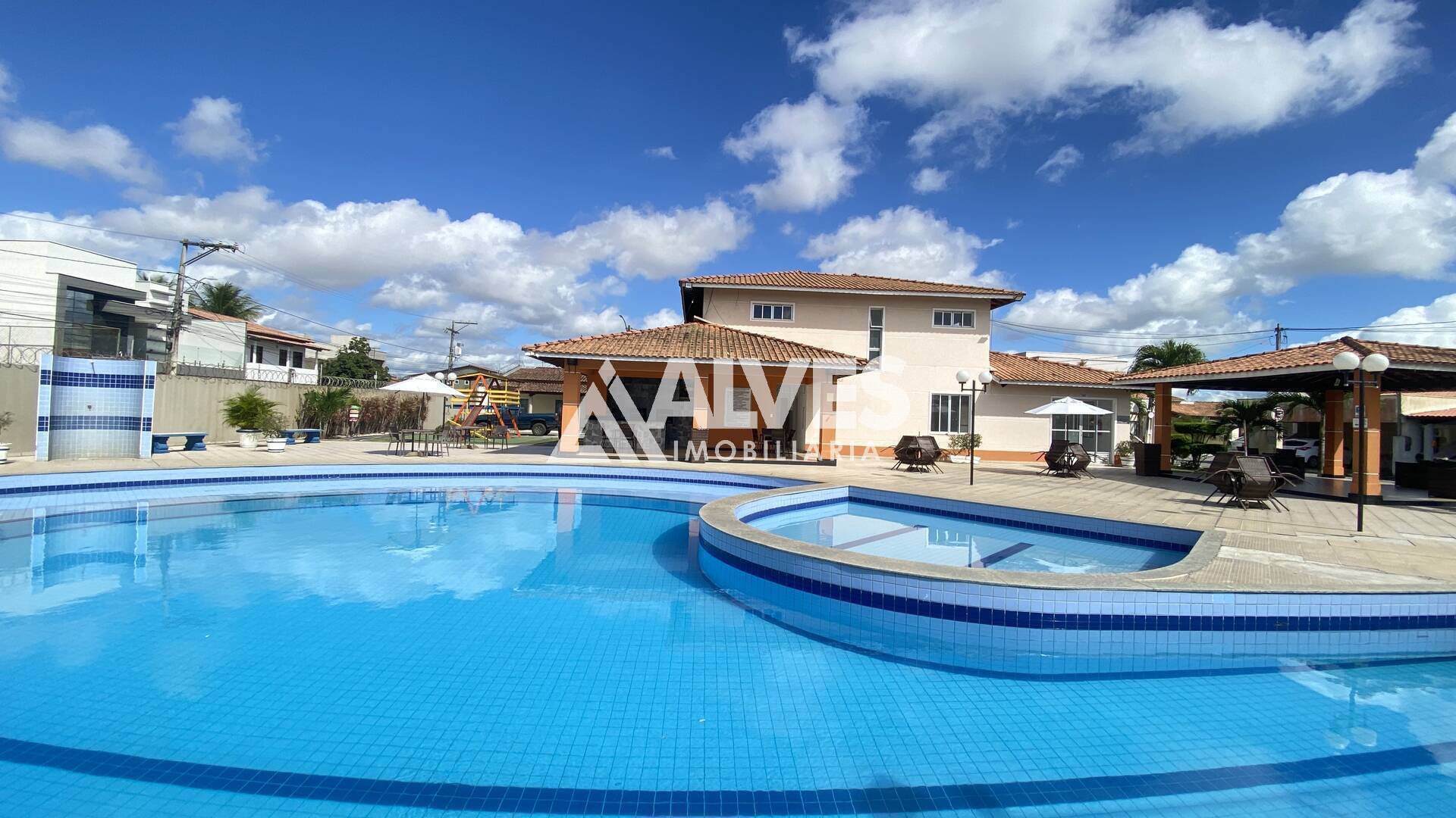 CASA COM 2 QUARTOS EM CONDOMÍNIO NO BAIRRO PARQUE IPÊ AV. FRAGA MAIA
