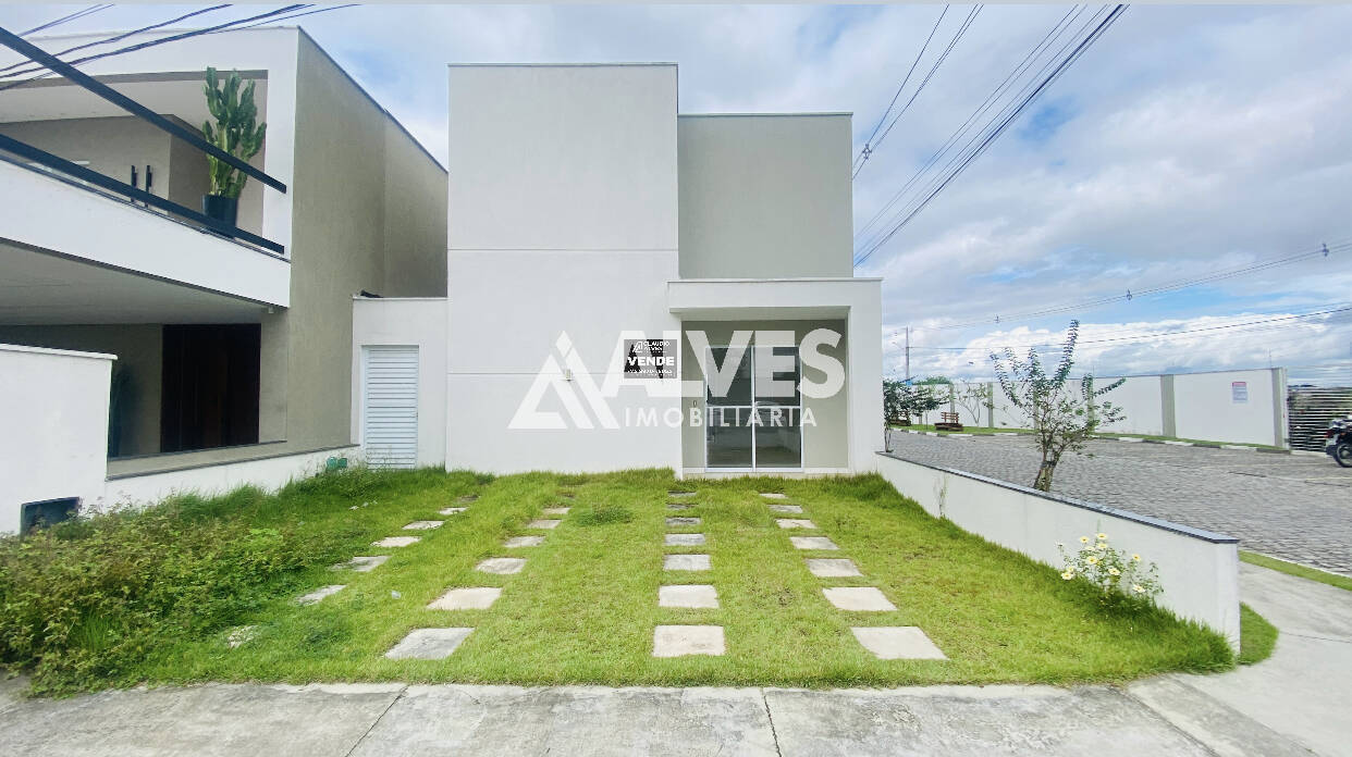 CASA COM 4 QUARTOS SENDO 3 SUÍTE E ÁREA GOURMET NA REGIÃO DA AV. FRAGA MAIA