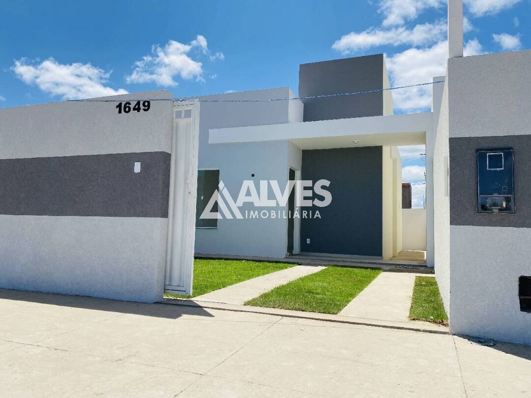 CASA COM 2 QUARTOS PRONTA PARA MORAR
