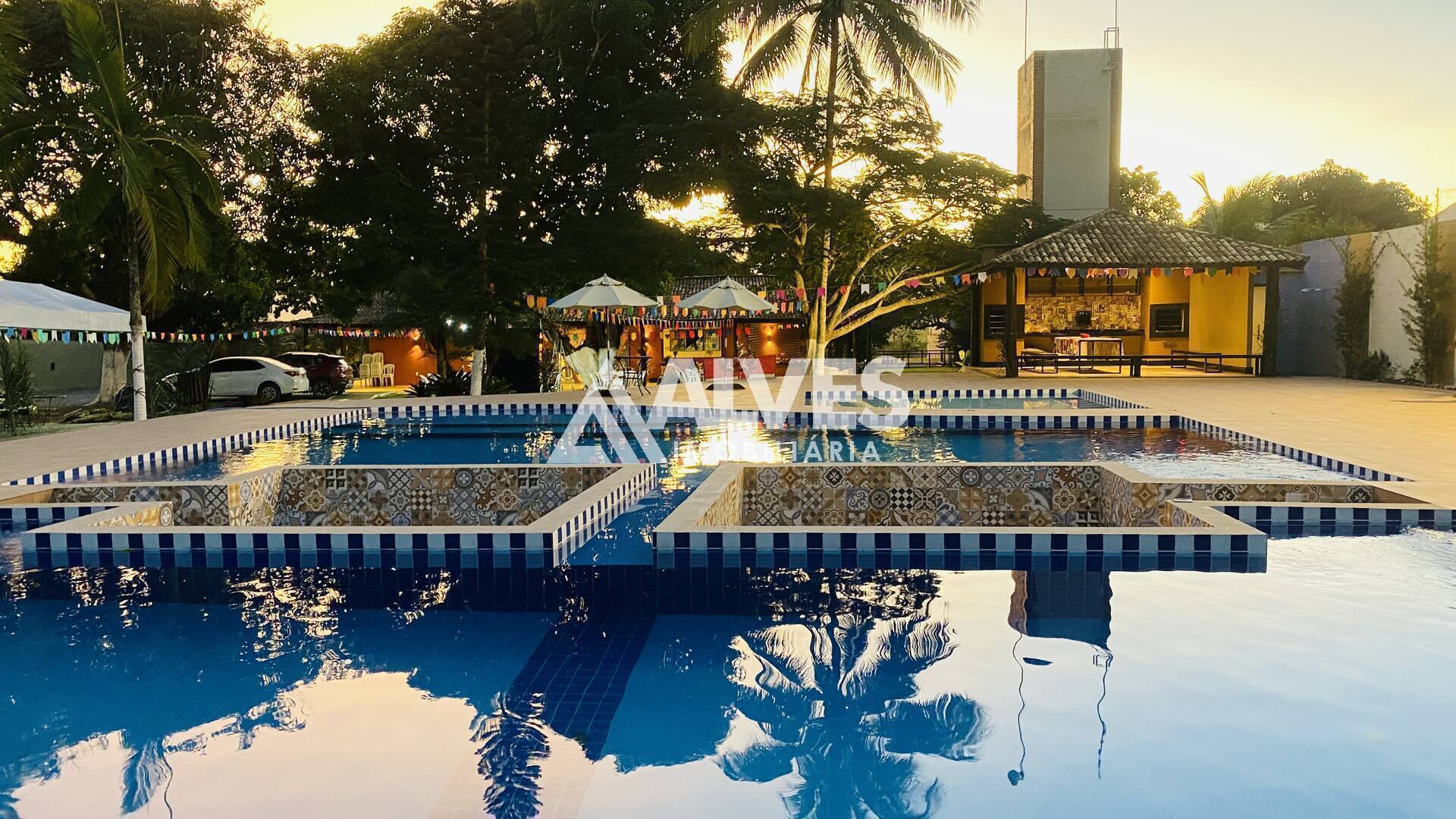 MINI SÍTIO COM ÁREA DE LAZER COMPLETA 468 M2
