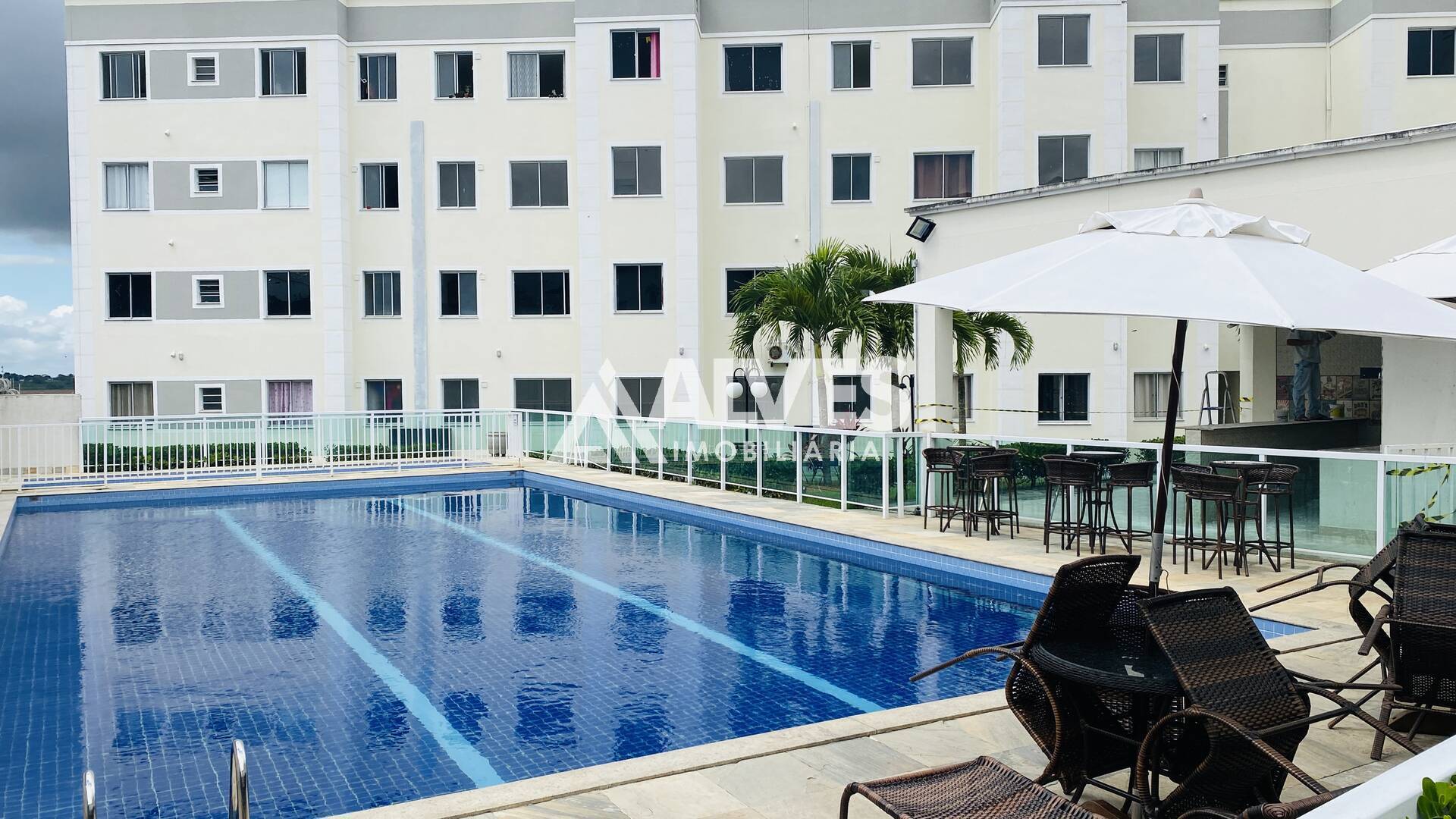 APARTAMENTO 1º ANDAR COM 2 QUARTOS NO BAIRRO SANTA MÔNICA 2