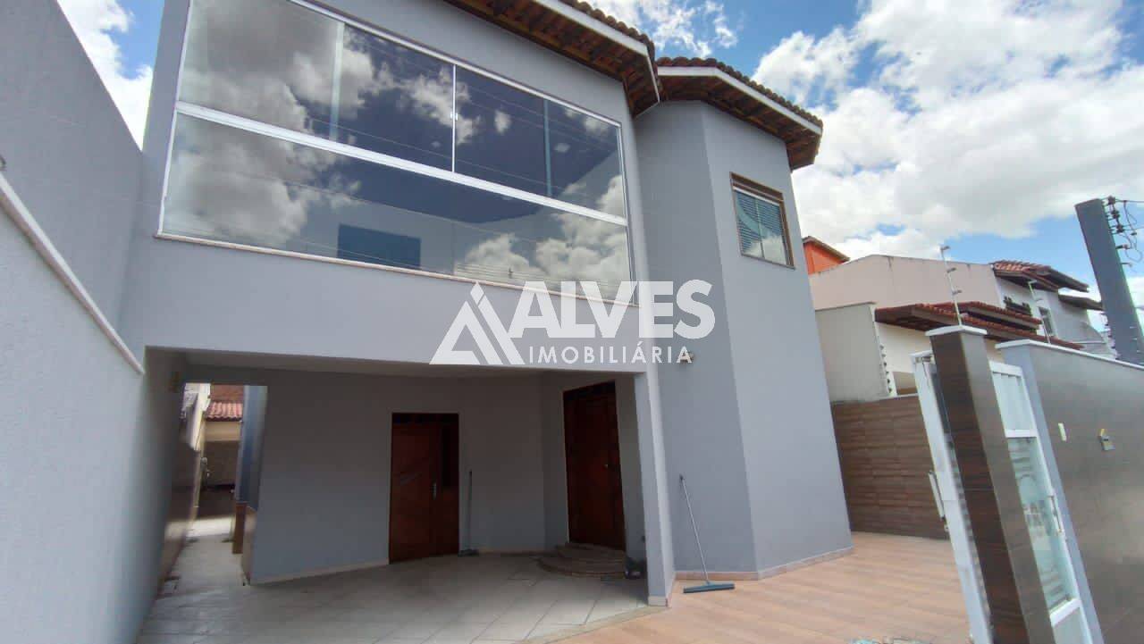 CASA COM 4 QUARTOS SENDO 3 SUÍTES NO BAIRRO CIDADE NOVA