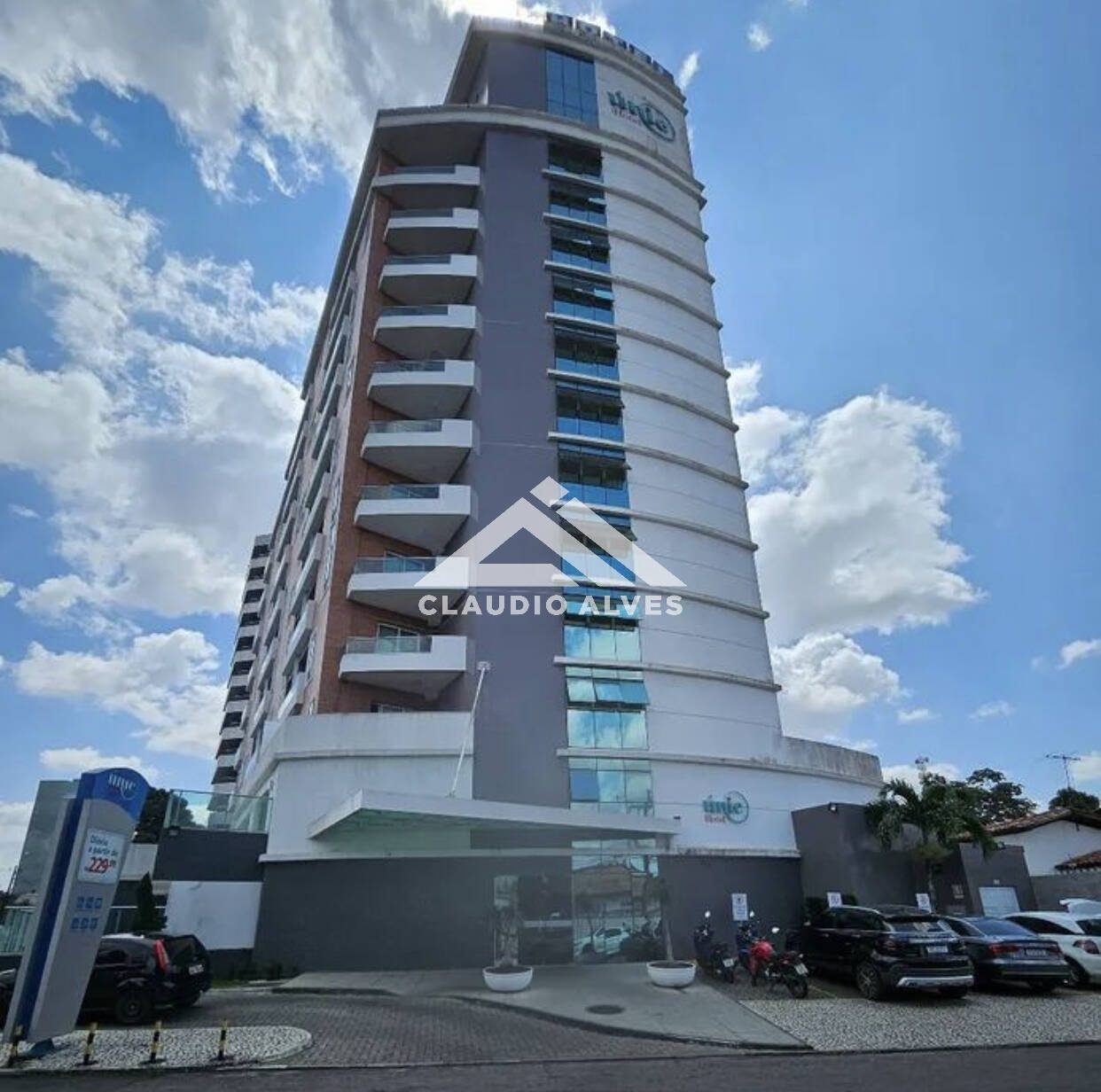 APARTAMENTO MOBILIADO NO APART HOTEL UNIQ – CENTRO DE FEIRA DE SANTANA