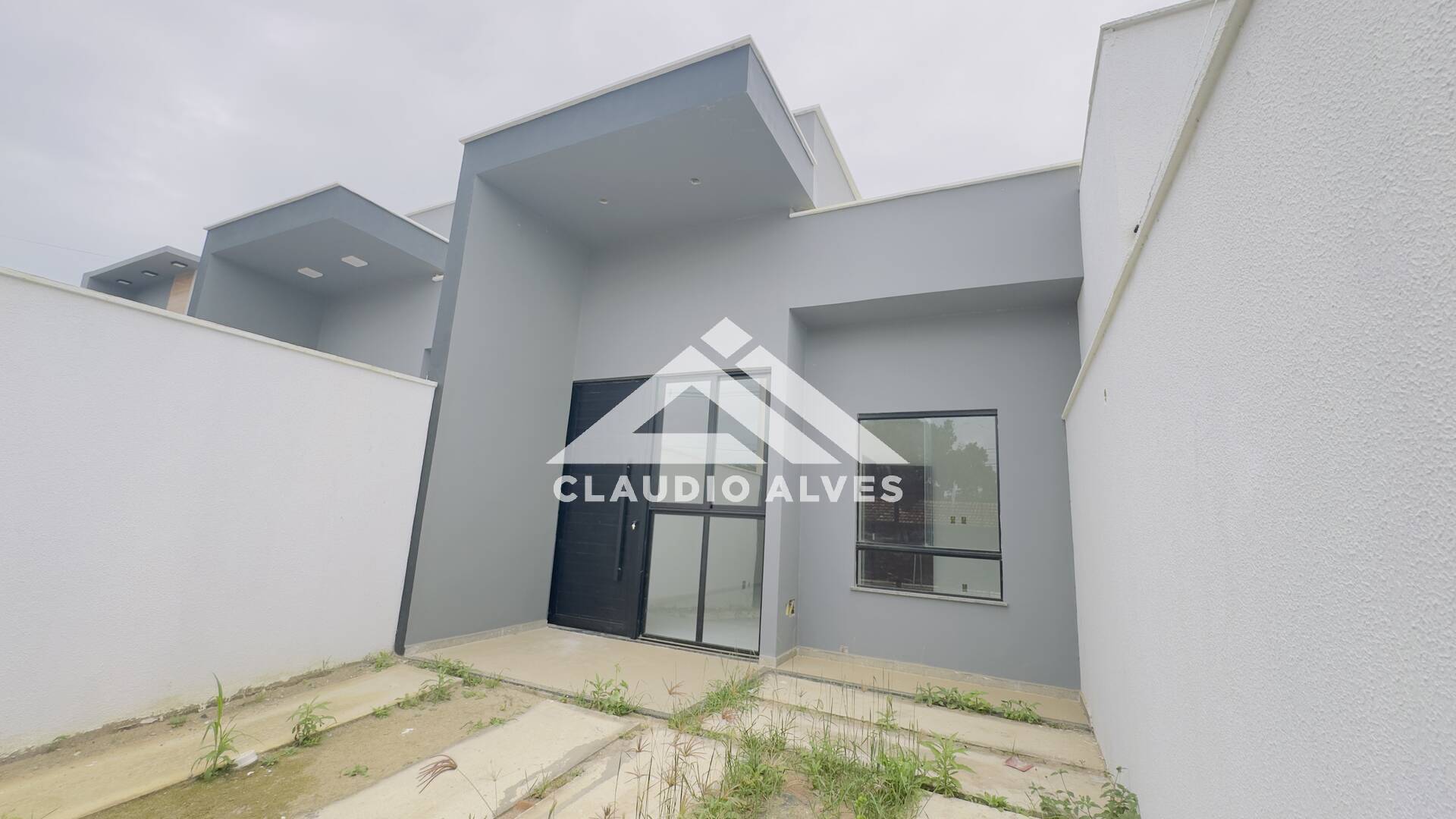 CASA À VENDA | 3 QUARTOS | SUÍTE MASTER COM CLOSET | PRÓXIMO AYRTON SENNA
