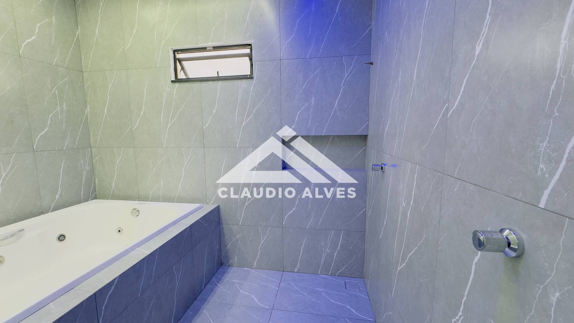 CASA PARA ALUGUEL | 5 QUARTOS | 3 SUÍTES | PISCINA E ÁREA GOURMRT