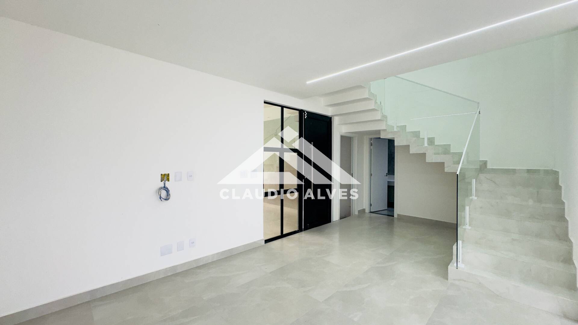 CASA PARA ALUGUEL | 5 QUARTOS | 3 SUÍTES | PISCINA E ÁREA GOURMRT