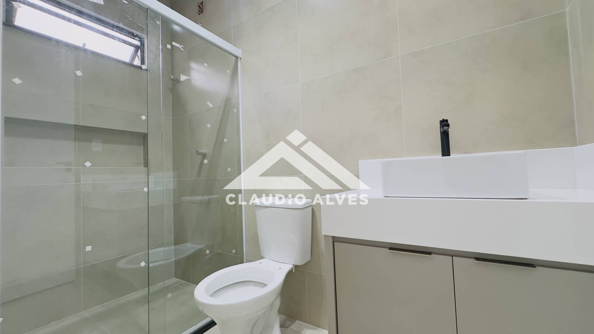 CASA PARA ALUGUEL | 5 QUARTOS | 3 SUÍTES | PISCINA E ÁREA GOURMRT