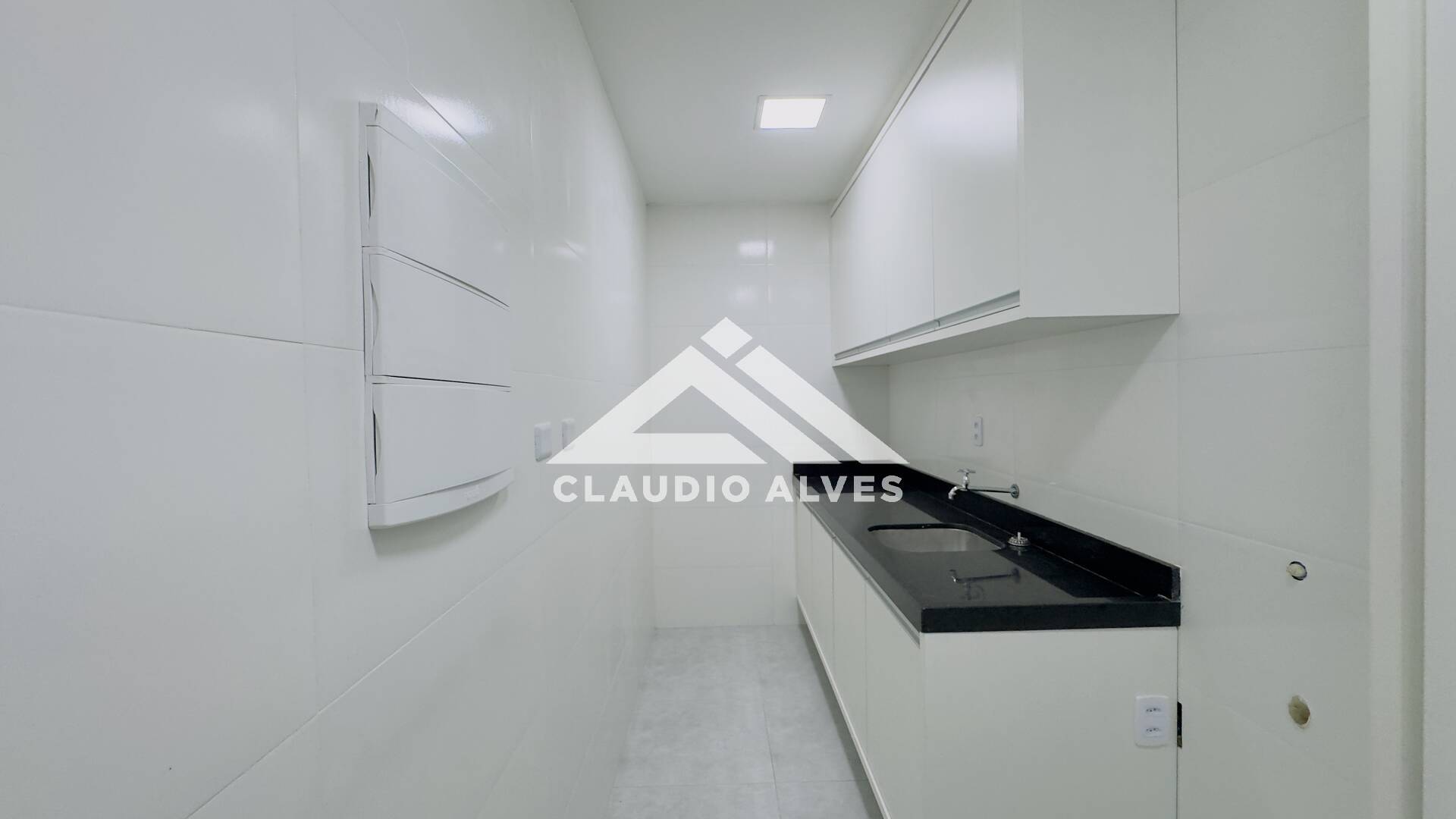 CASA PARA ALUGUEL | 5 QUARTOS | 3 SUÍTES | PISCINA E ÁREA GOURMRT