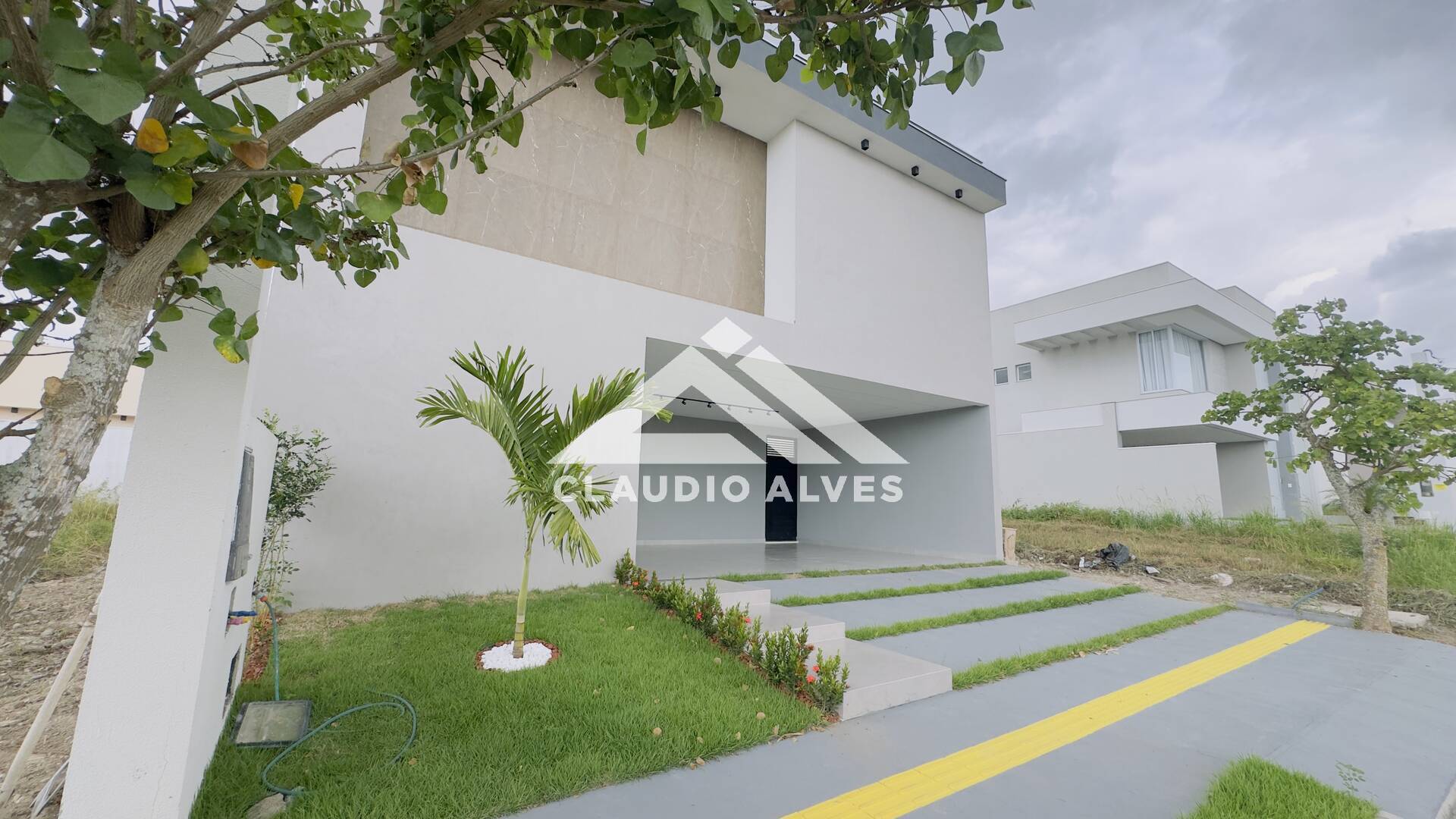 CASA PARA ALUGUEL | 5 QUARTOS | 3 SUÍTES | PISCINA E ÁREA GOURMRT