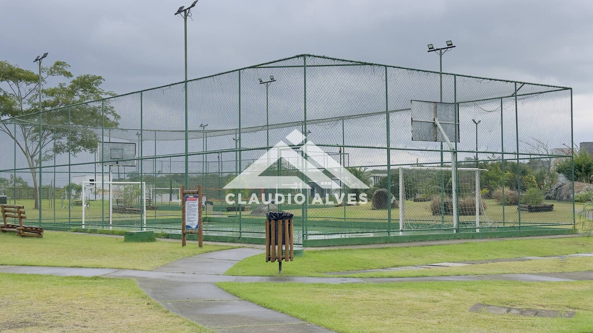 CASA PARA ALUGUEL | 5 QUARTOS | 3 SUÍTES | PISCINA E ÁREA GOURMRT